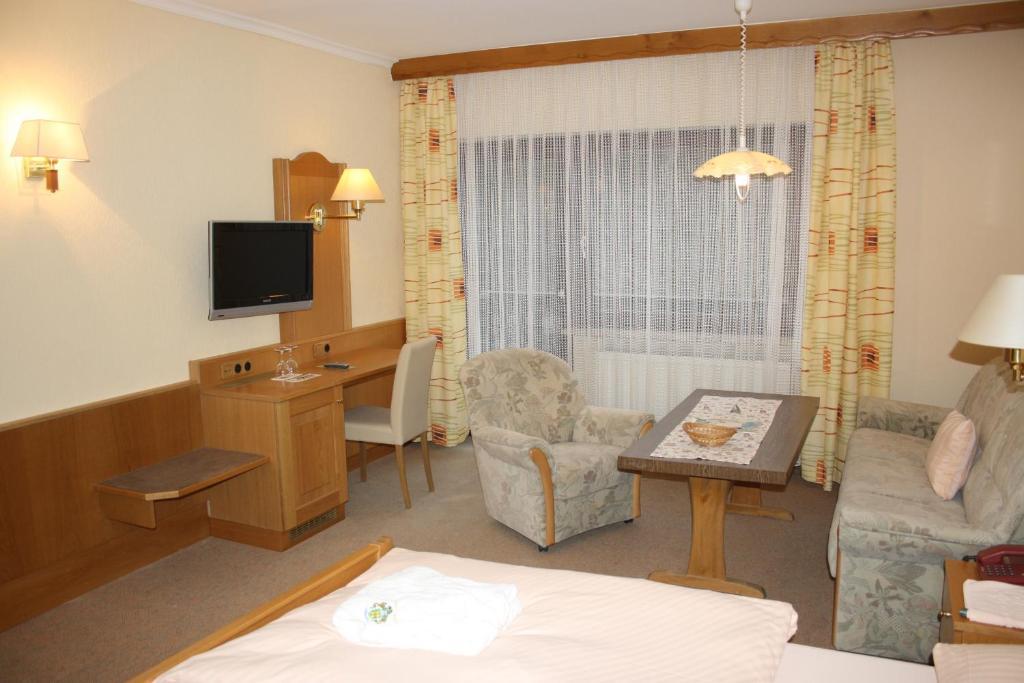 Wald-Hotel Heppe Dammbach Стая снимка
