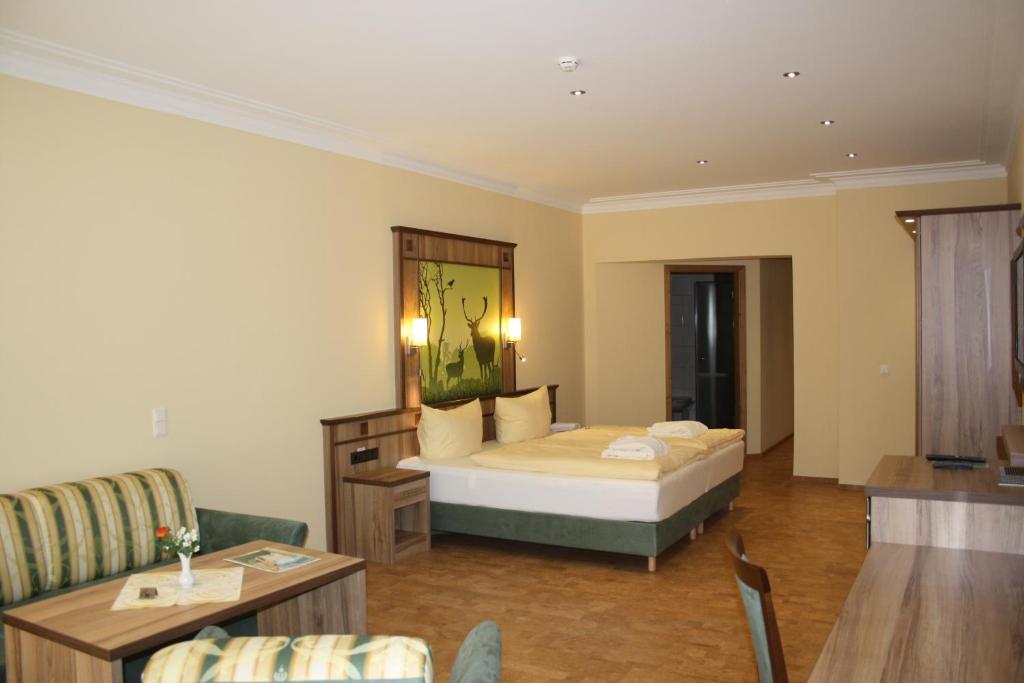 Wald-Hotel Heppe Dammbach Стая снимка