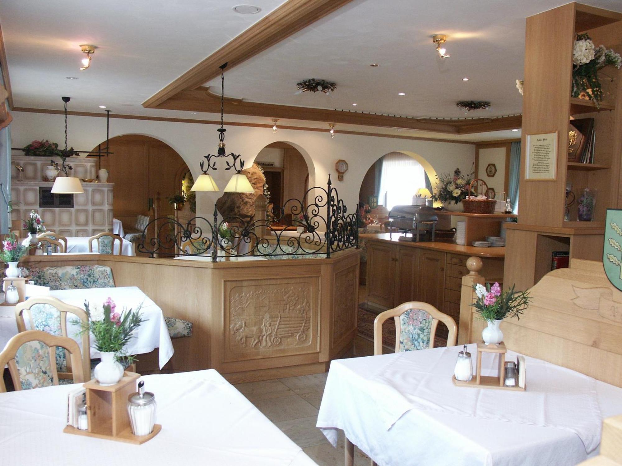 Wald-Hotel Heppe Dammbach Екстериор снимка