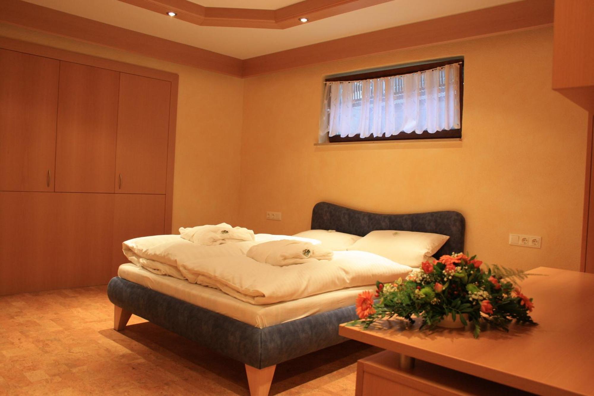 Wald-Hotel Heppe Dammbach Екстериор снимка