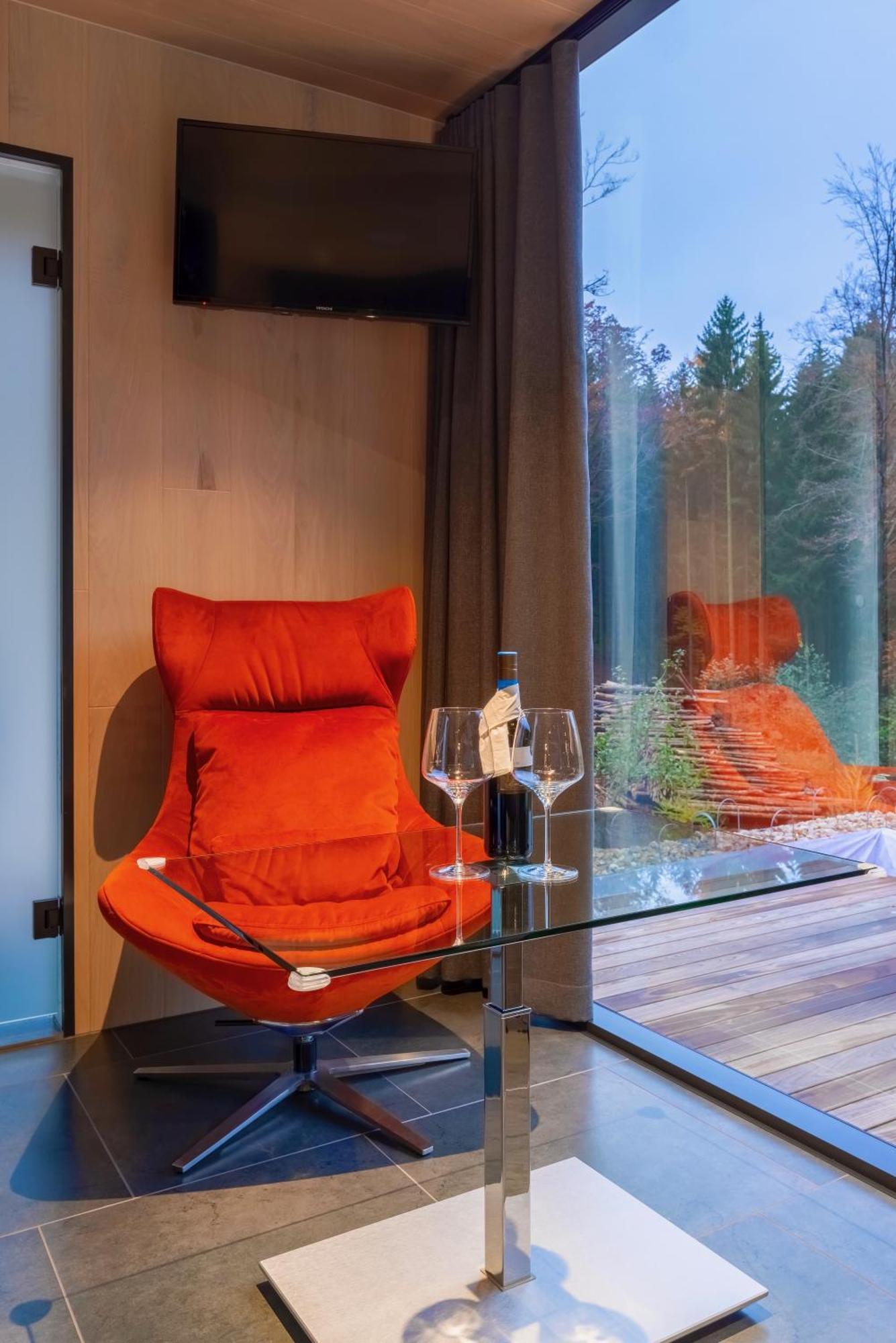 Wald-Hotel Heppe Dammbach Екстериор снимка